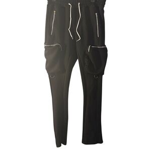 Motive Hip Hop Men's Black Cargo streetwear jogger Pants with Zip-slant Pockets